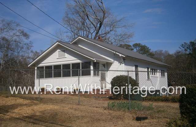 GORGEOUS RANCH/ GRAND PA'S BUNGELOW/ 1.6 ACRES/ FRONT PORCH/ PRIVATE YARD photos photos