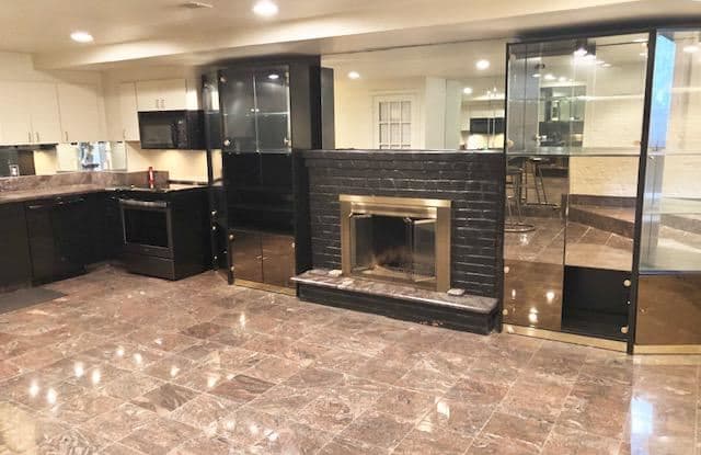 1828 Calvert St NW - 1828 Calvert Street Northwest, Washington, DC 20009