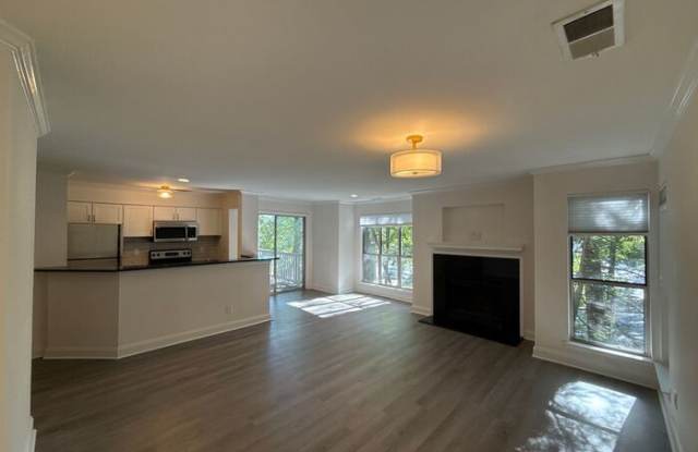 2512 Cranbrook Lane Gallery 2