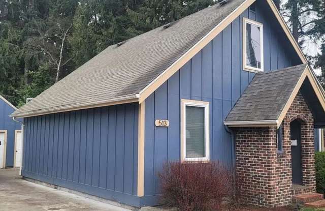 Charming Puyallup Home with Spacious Backyard & Entertainer’s Deck photos photos