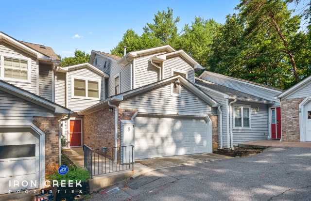 Gorgeous 4-Bedroom Townhouse in South Asheville photos photos
