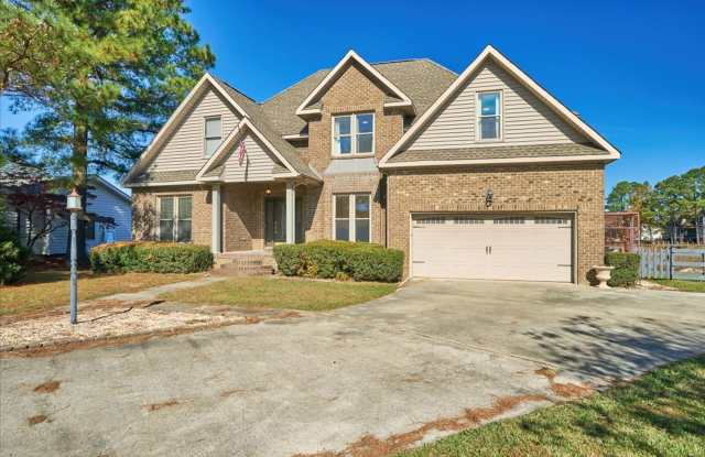695 Cedar Pt. Gallery 1