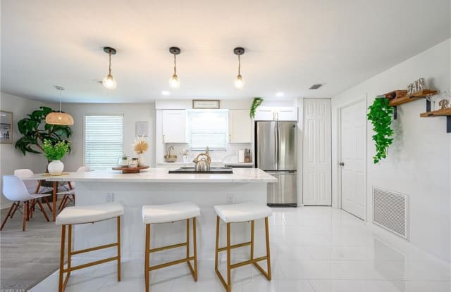 672 98th AVE N - 672 98th Avenue North, Naples Park, FL 34108