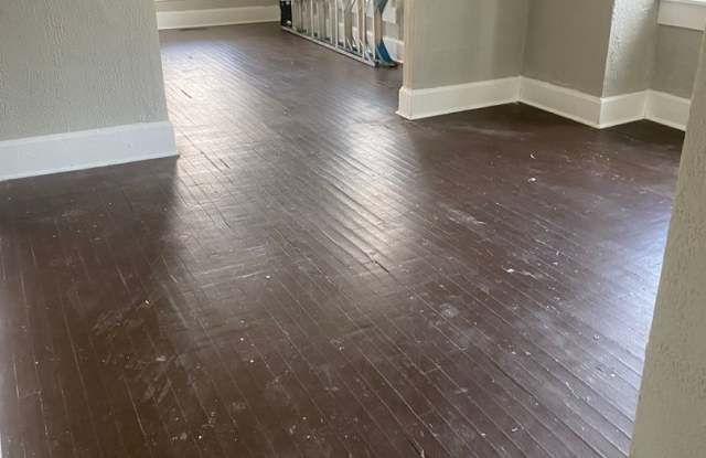 4 bedroom House On Lasalle St! photos photos