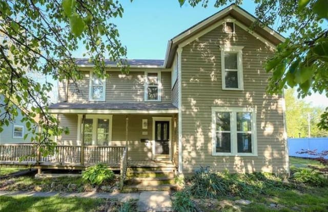 408 Northeast Douglas Street - 408 Northeast Douglas Street, Lee's Summit, MO 64063