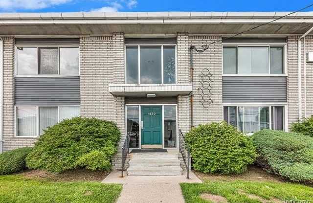 4830 BRIARWOOD Avenue photos photos