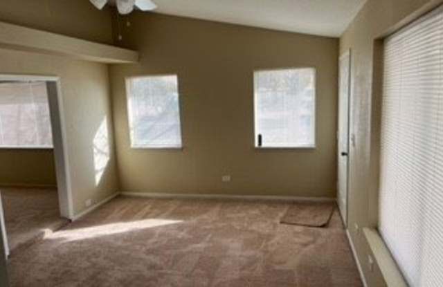 5374 N Sir Richard Drive Gallery 4