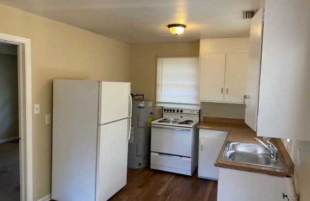 2 bedroom/1 bath Apartment home Gallery 3