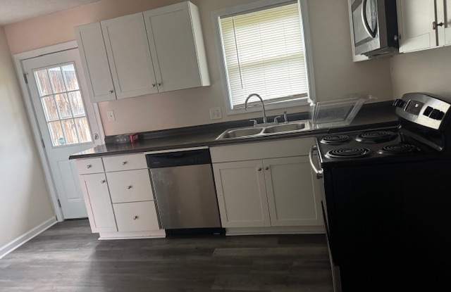 210 Pine Park Drive Apt B Gallery 3