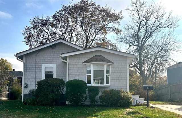54 Planet Avenue - 54 Planet Avenue, East Providence, RI 02915