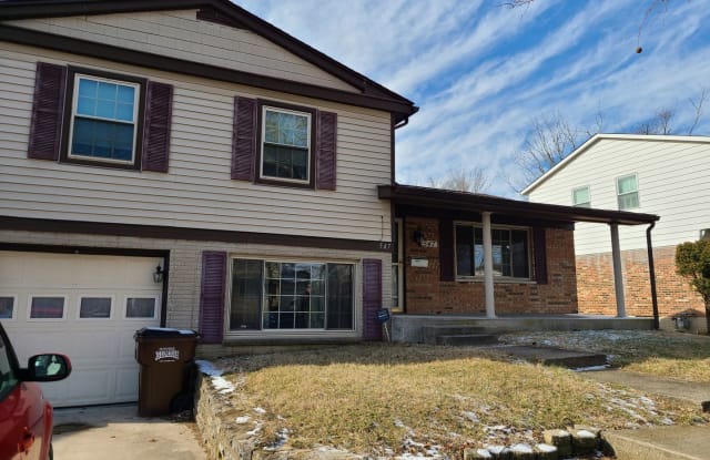 547 Waycross Road - 547 Waycross Road, Forest Park, OH 45240