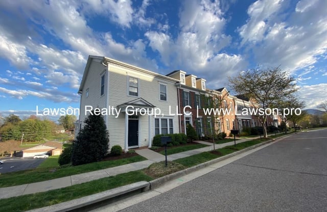 3800 Greenway Drive - 3800 Greenway Drive Southwest, Roanoke, VA 24015