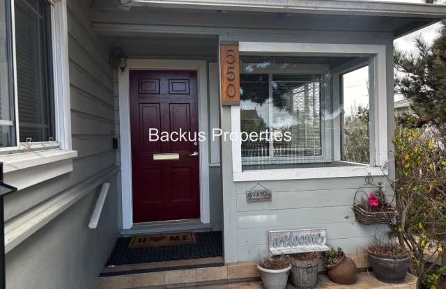 Wonderful three-bedroom home in Seaside Gallery 3