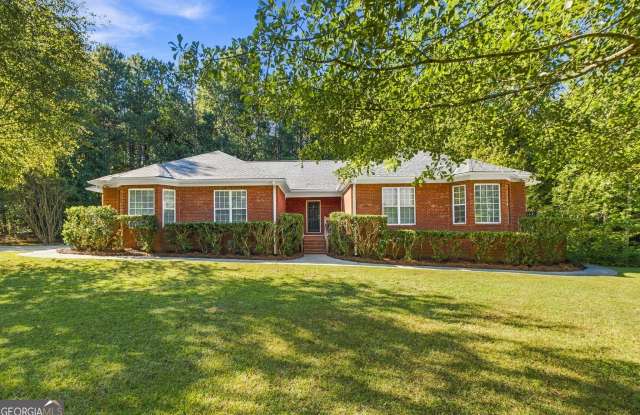 100 Bluebird Lane Gallery 2