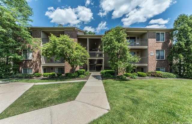 2620 GREENSTONE Boulevard - 2620 Greenstone Boulevard, Auburn Hills, MI 48326