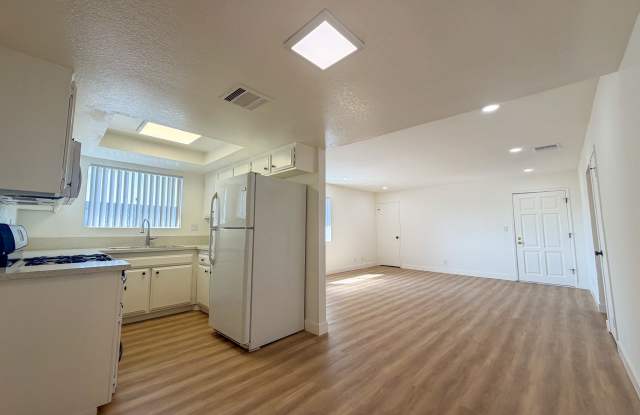 606 E Santa Anita Ave - 606 East Santa Anita Avenue, Burbank, CA 91501