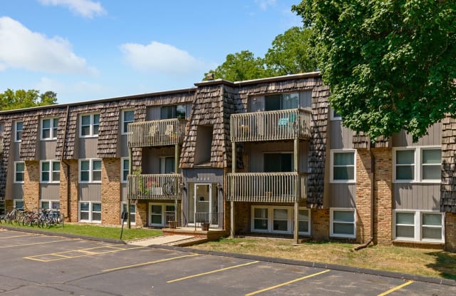 The 4220 Grand Apartments Gallery 2