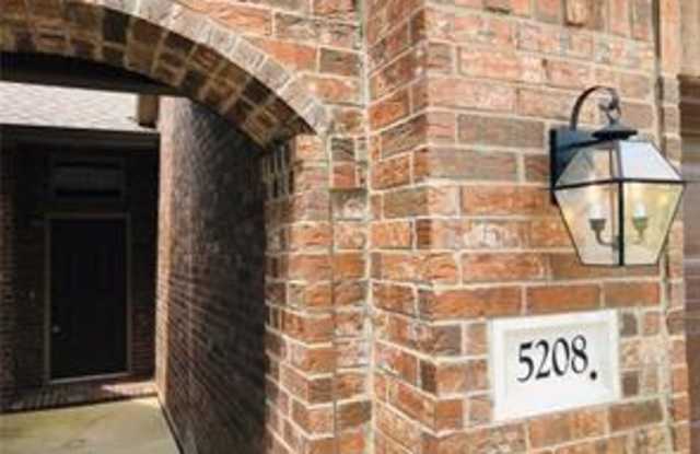 5208 Agave Way Gallery 2