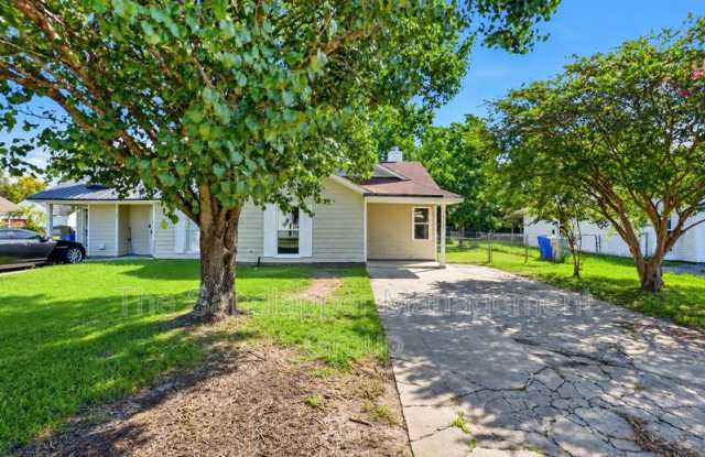 5230-B Scarsdale Drive Gallery 1