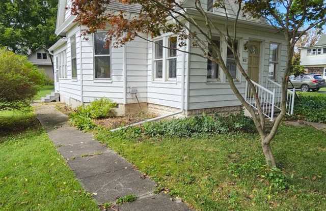 Spacious 2bdrm in Minier Gallery 4