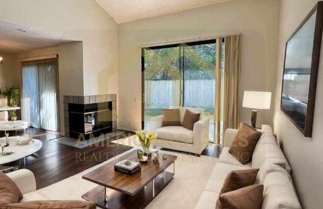 3673 Constellation Road Gallery 3