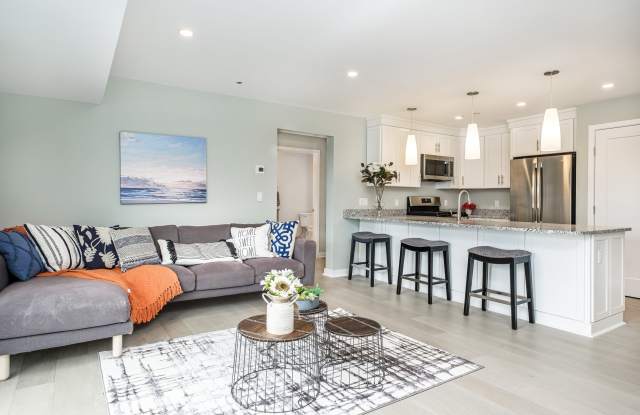 450 American Legion Highway - 304 photos photos