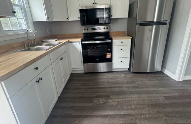 Available NOW in North Augusta - 127 Meridian Avenue, North Augusta, SC 29841