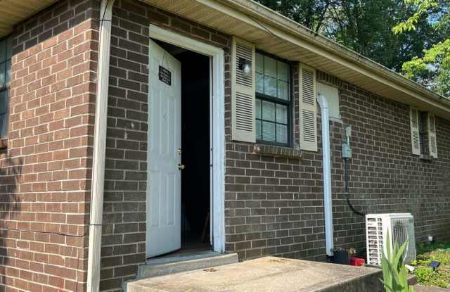 2 Bedroom/1 Bath Duplex at 421 Cedar Valley Dr. Convenient to Nolensville Pike, shops and restaurants photos photos
