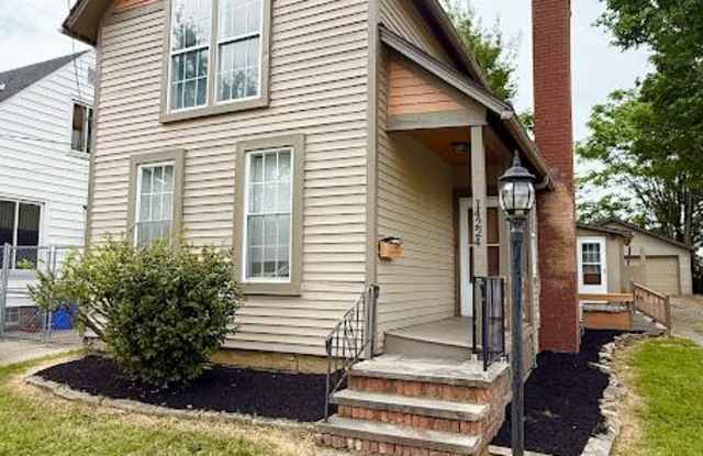 14224 Berwyn Ave photos photos
