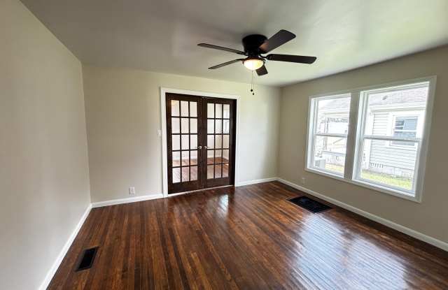 1100 Elm Avenue Gallery 4