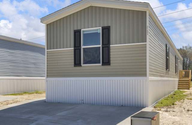 3152 Korea Circle Gallery 1