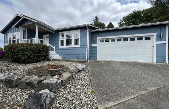 3 Bedroom Rambler - New Paint Throughout photos photos