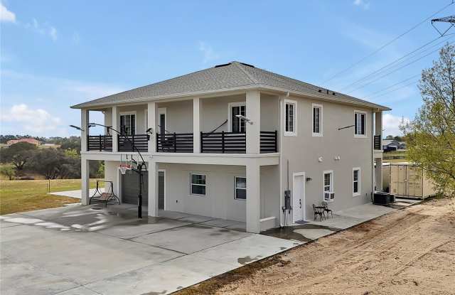 17102 HEARTWOOD Loop Gallery 4