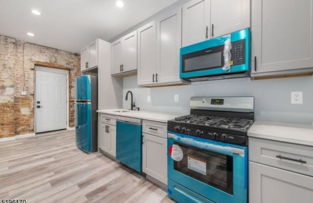 831 Elizabeth Ave - 831 Elizabeth Avenue, Elizabeth, NJ 07201