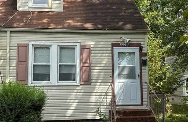 2301 Lansing AVE - 2301 Lansing Avenue, Portsmouth, VA 23704