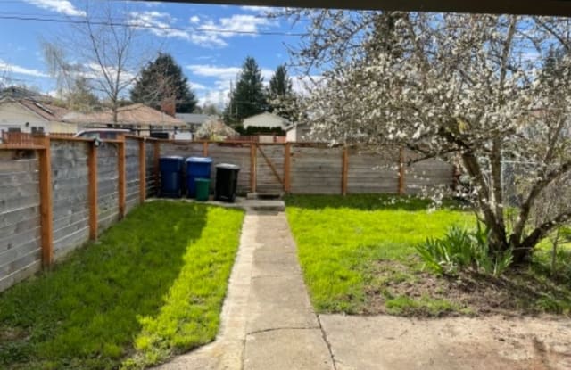 8616 45th Ave S 1 - 8616 45th Avenue South, Seattle, WA 98118