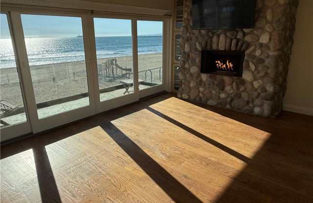 87 Surfside Avenue Gallery 2