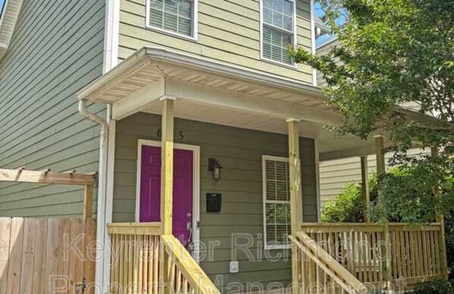 615 South Laurel Street photos photos