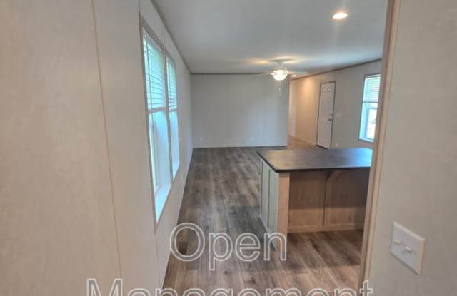 2301 Southwest Oralabor Road Gallery 4