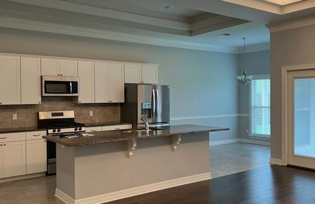 STUNNING AND IMMACULATE HOME IN WATERFORD BEND! Gallery 4