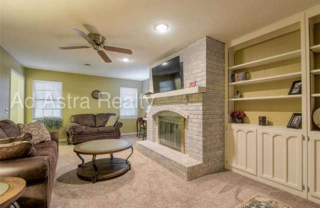 1828 East 151st Terrace Gallery 4