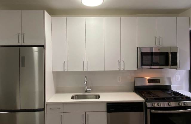155 E 57th St - 155 East 57th Street, New York City, NY 10155