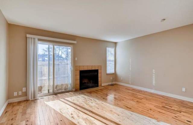 10577 West Maplewood Drive Gallery 2