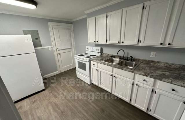 426 S. Beaumont Ave-A photos photos 426 S. Beaumont Ave-A photos photos