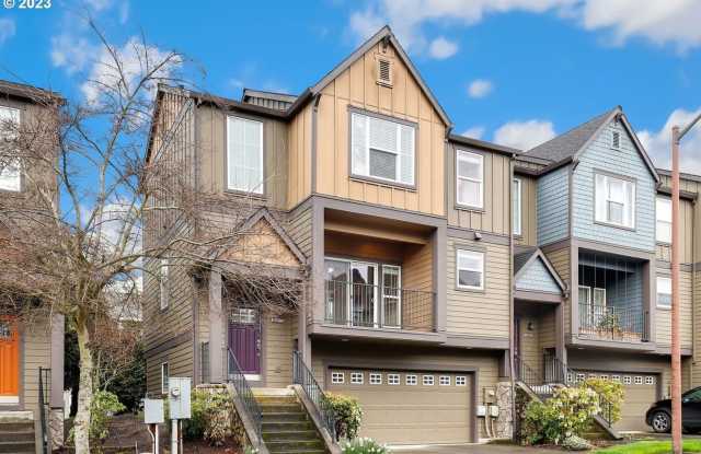 Spacious 3-Bed/2-Bath Townhome in the Heart of Tigard! photos photos