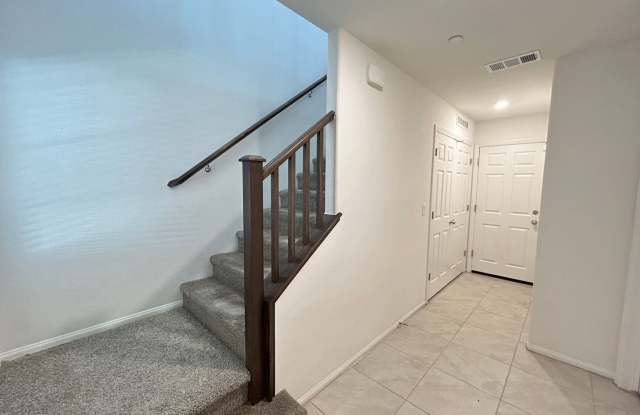 Newly built 3-Bedroom 2-Bathroom Townhouse! Gallery 4