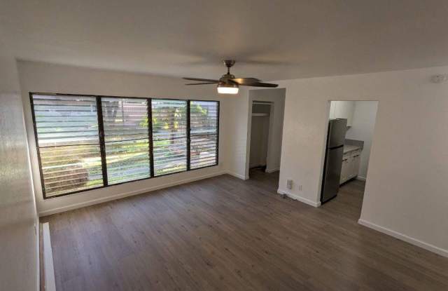 2 Bedroom 1 Bath Townhouse w/ 1 Parking Stall. photos photos