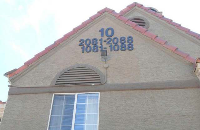 Spacious 2 bedroom Condo in Canyon Lake Community Gallery 4