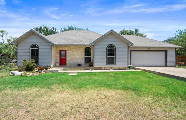136 W Maple Drive - 136 West Maple Drive, Granite Shoals, TX 78654