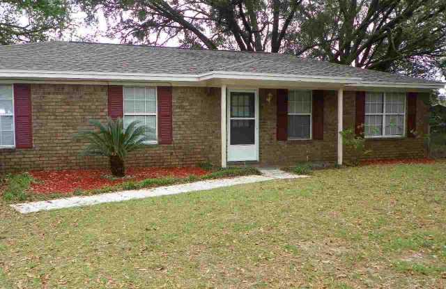 3160 PALMDALE AVE - 3160 Palmdale Avenue, Bellview, FL 32526